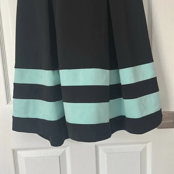 Women’s 8 Calvin Klein Black Dress - Picture 2 of 4